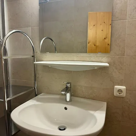 Skill Mountain - Und Bike Im Sommer Mit Joker Card Hostal