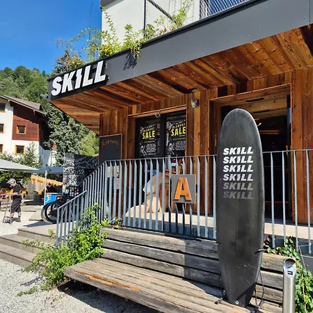 Skill Mountain - Und Bike Im Sommer Mit Joker Card