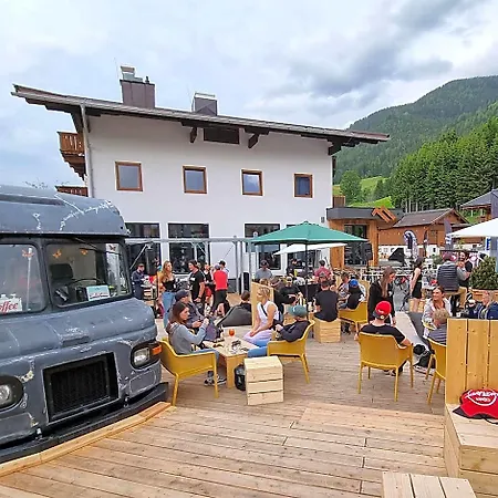 Hostel Skill Mountain - Und Bike Im Sommer Mit Joker Card Σάαλμπαχ-Χίντεργκλεμ