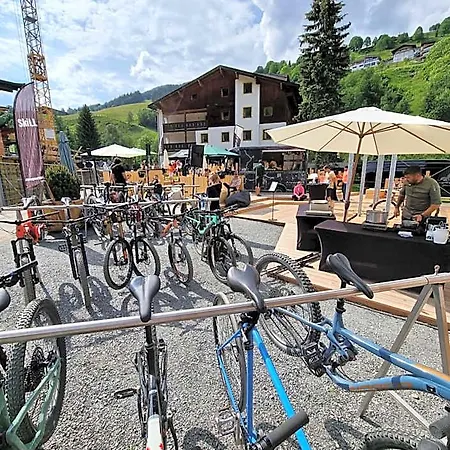 Skill Mountain - Und Bike Im Sommer Mit Joker Card * 萨尔巴赫