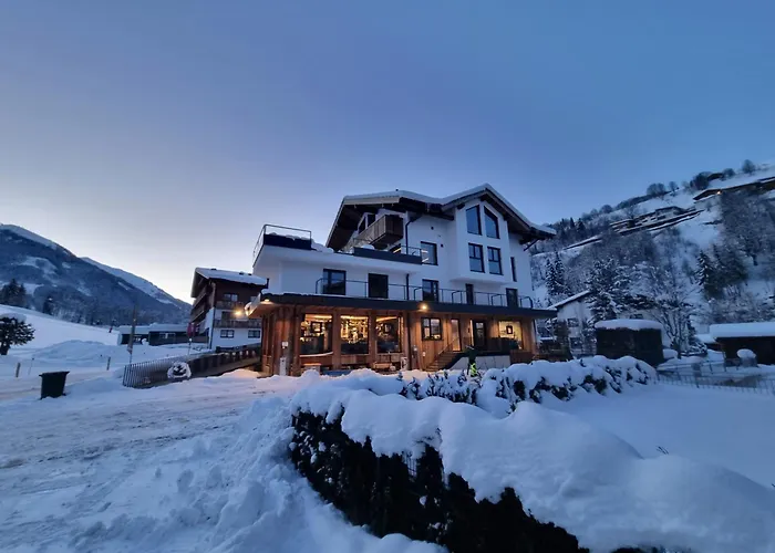 Skill Mountain - Und Bike Im Sommer Mit Joker Card Vandrerhjem *